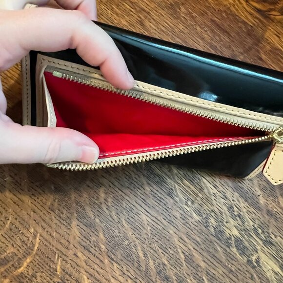 Dooney & Bourke Patent Continental Clutch - Picture 5 of 12